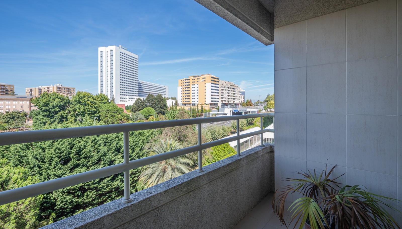 Appartement de 5 chambres avec balcon, à vendre, à V. N. Gaia, Porto, Portugal_236349