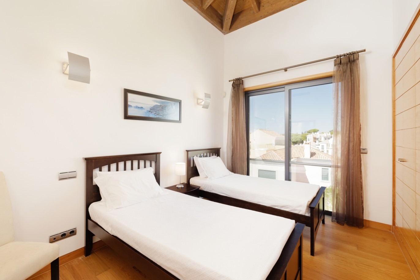 Moderno piso de 2 dormitorios en venta en Vale do Lobo, Algarve_236411
