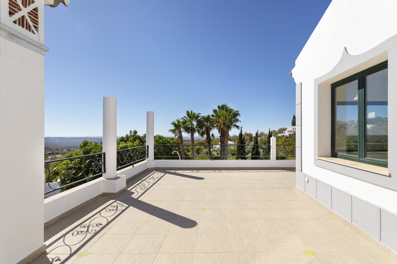 Villa zum Verkauf mit pool, Meer-und Bergblick, Loulé, Algarve, Portugal_236418