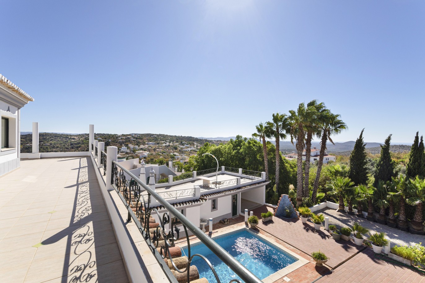 Villa zum Verkauf mit pool, Meer-und Bergblick, Loulé, Algarve, Portugal_236422
