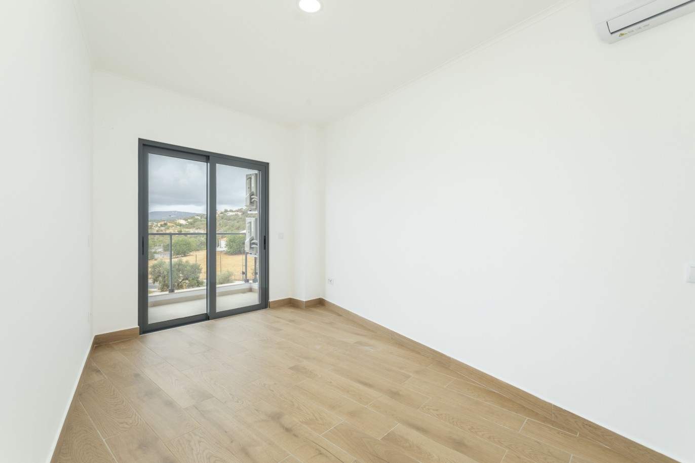 Neue 2-Zimmer-Wohnung zu verkaufen in Loulé, Algarve_236739
