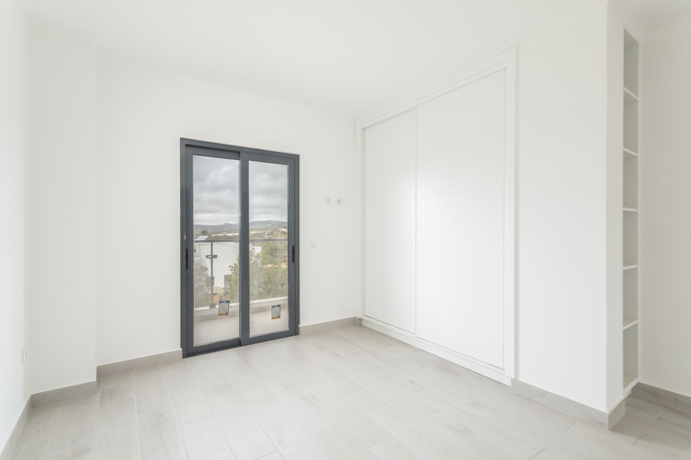 Neue 2-Zimmer-Wohnung zu verkaufen in Loulé, Algarve_236743