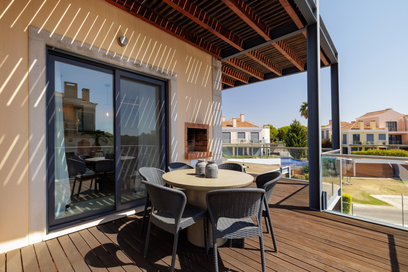 Appartement de 2 chambres à coucher avec piscine, à vendre à Vale do Lobo, Algarve_237290