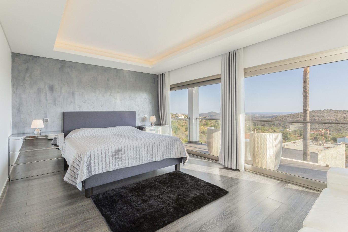 Moradia V4 com piscina e vista mar, para venda em Loulé, Algarve_237410