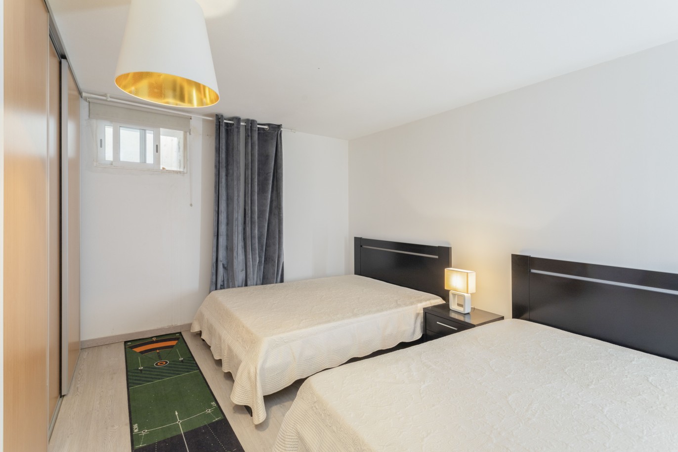 Villa de 4 dormitorios con piscina y vistas al mar, en venta en Loulé, Algarve_237412
