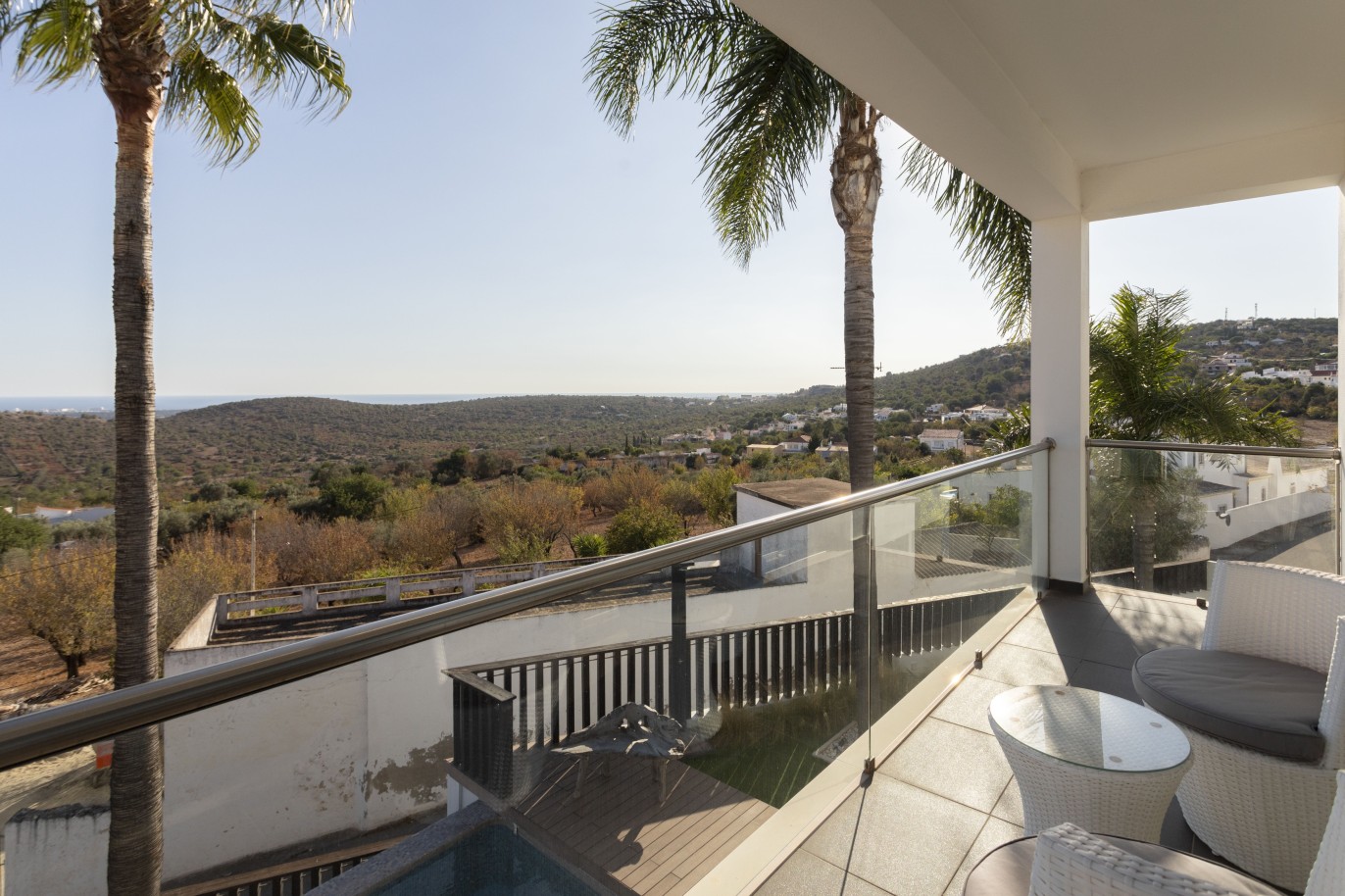 Villa de 4 dormitorios con piscina y vistas al mar, en venta en Loulé, Algarve_237417