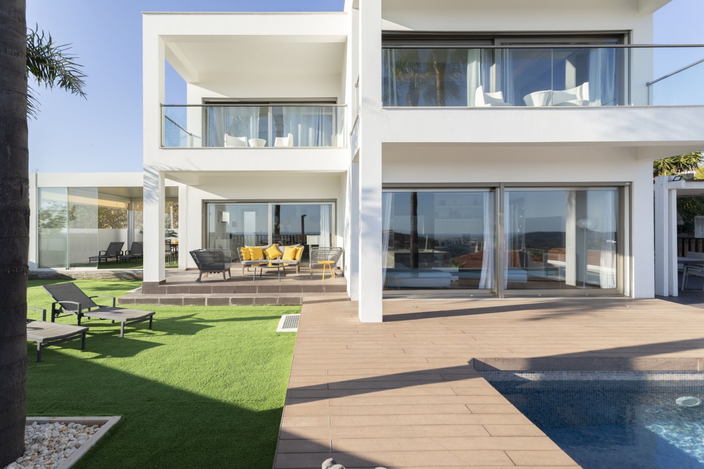 Moradia V4 com piscina e vista mar, para venda em Loulé, Algarve_237423