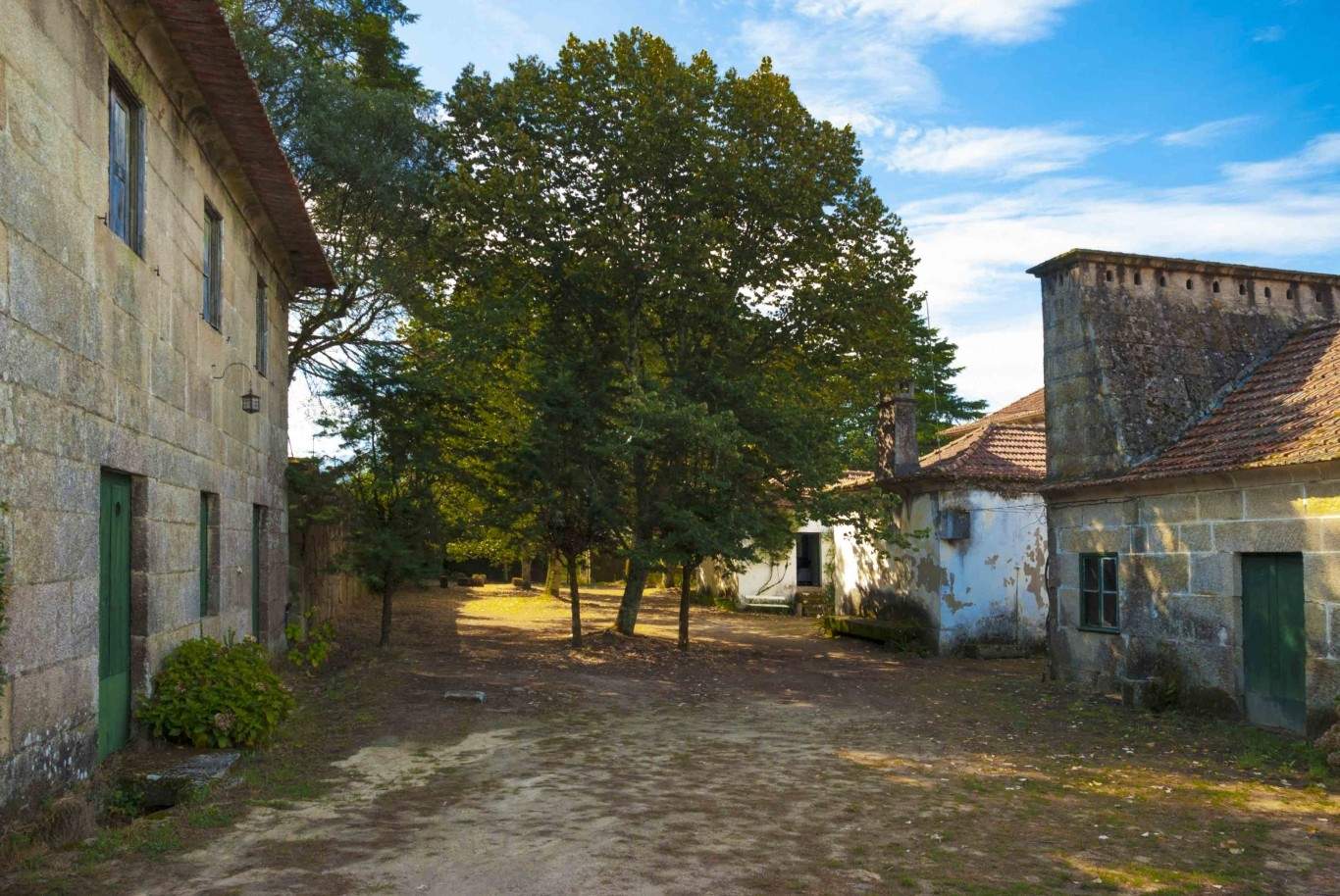 Bauernhaus mit Blick über das Tal, Marco de Canaveses, Portugal_23749