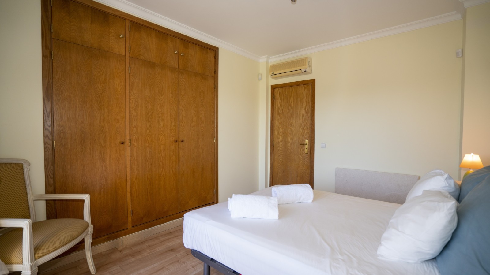 4 bedroom semi-detached villa, with pool, for sale in Vilamoura, Algarve_237500