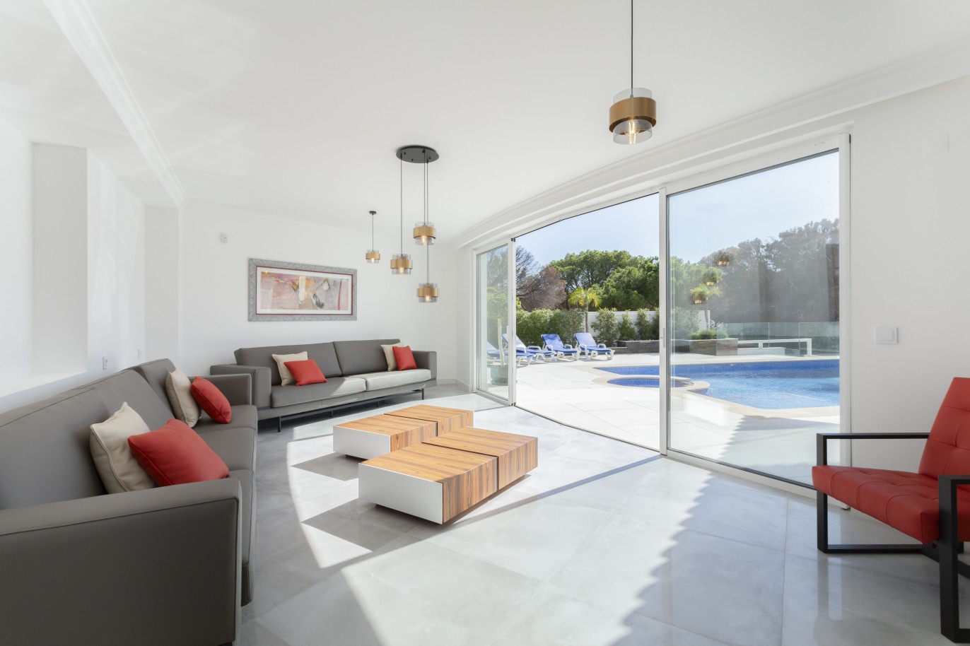 Fantástica villa de 7 dormitorios con piscina, en venta en Almancil, Algarve_237590
