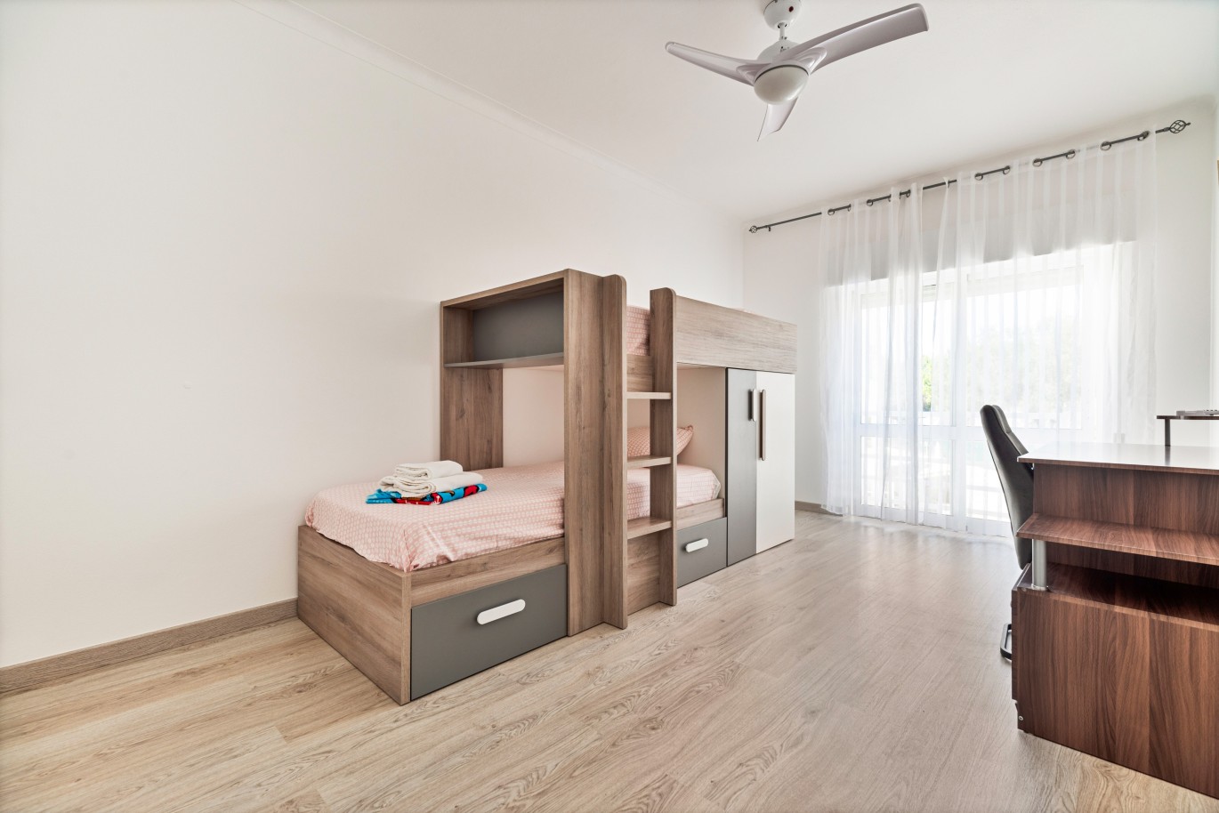 Apartamento T2 Renovado, para venda, no centro de Lagos, Algarve_237688