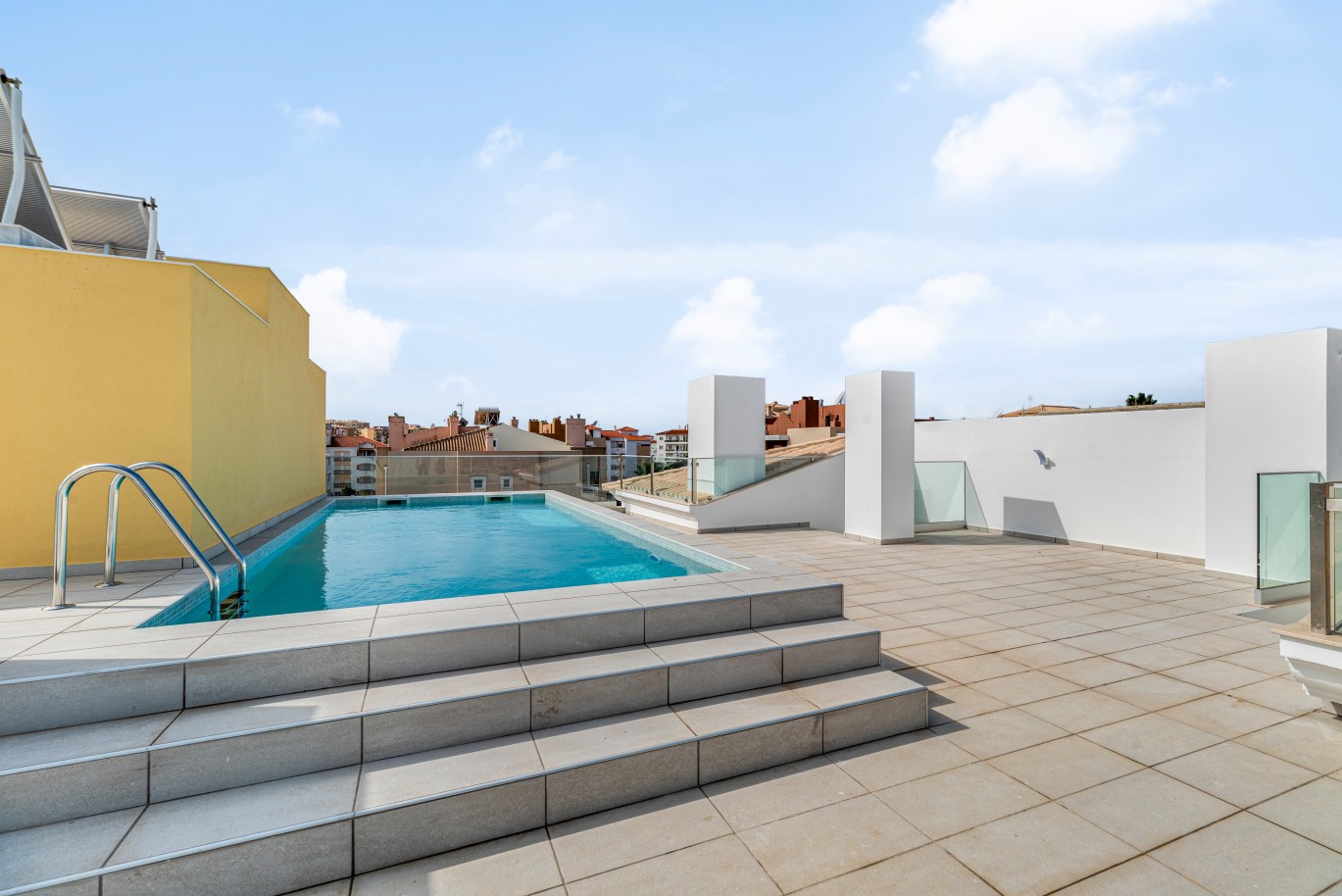 Apartamento con terraza, en vneta, en Lagos, Algarve_238155