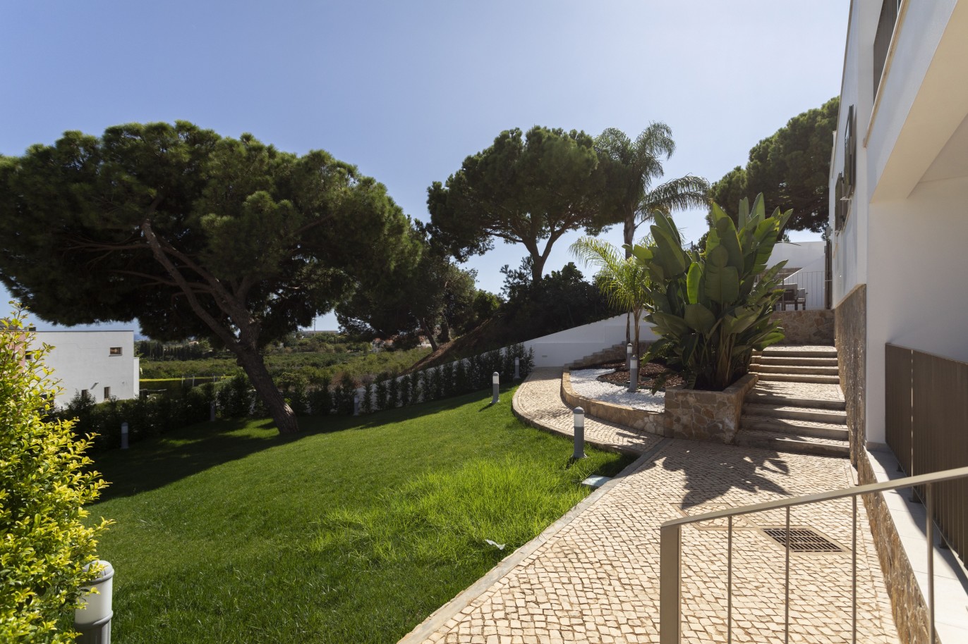 5 Schlafzimmer Villa mit Pool, Neubau, zu verkaufen in Albufeira, Algarve_238354