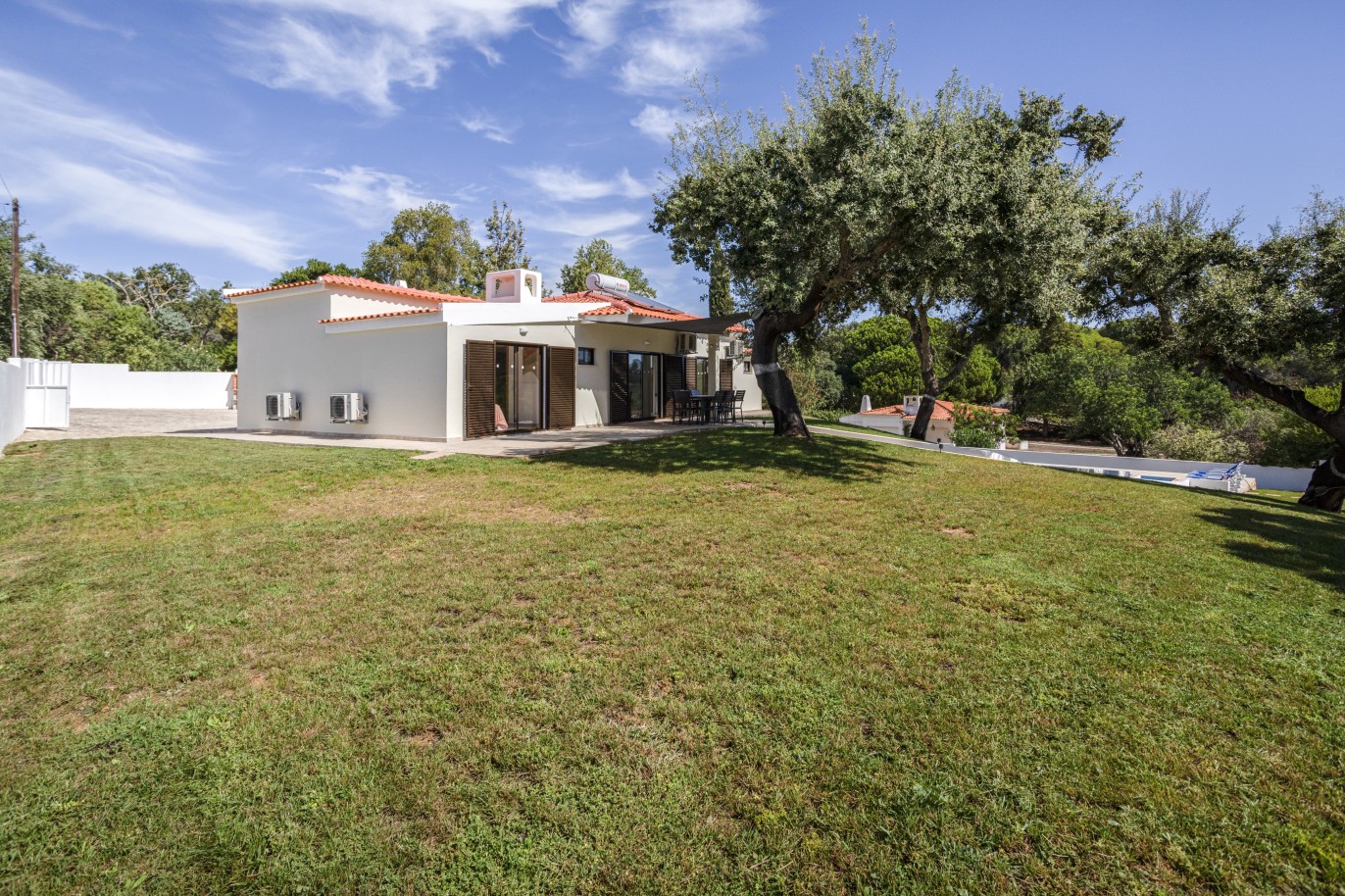 Renovated 4 bedroom villa with pool for sale in Albufeira, Algarve_239057