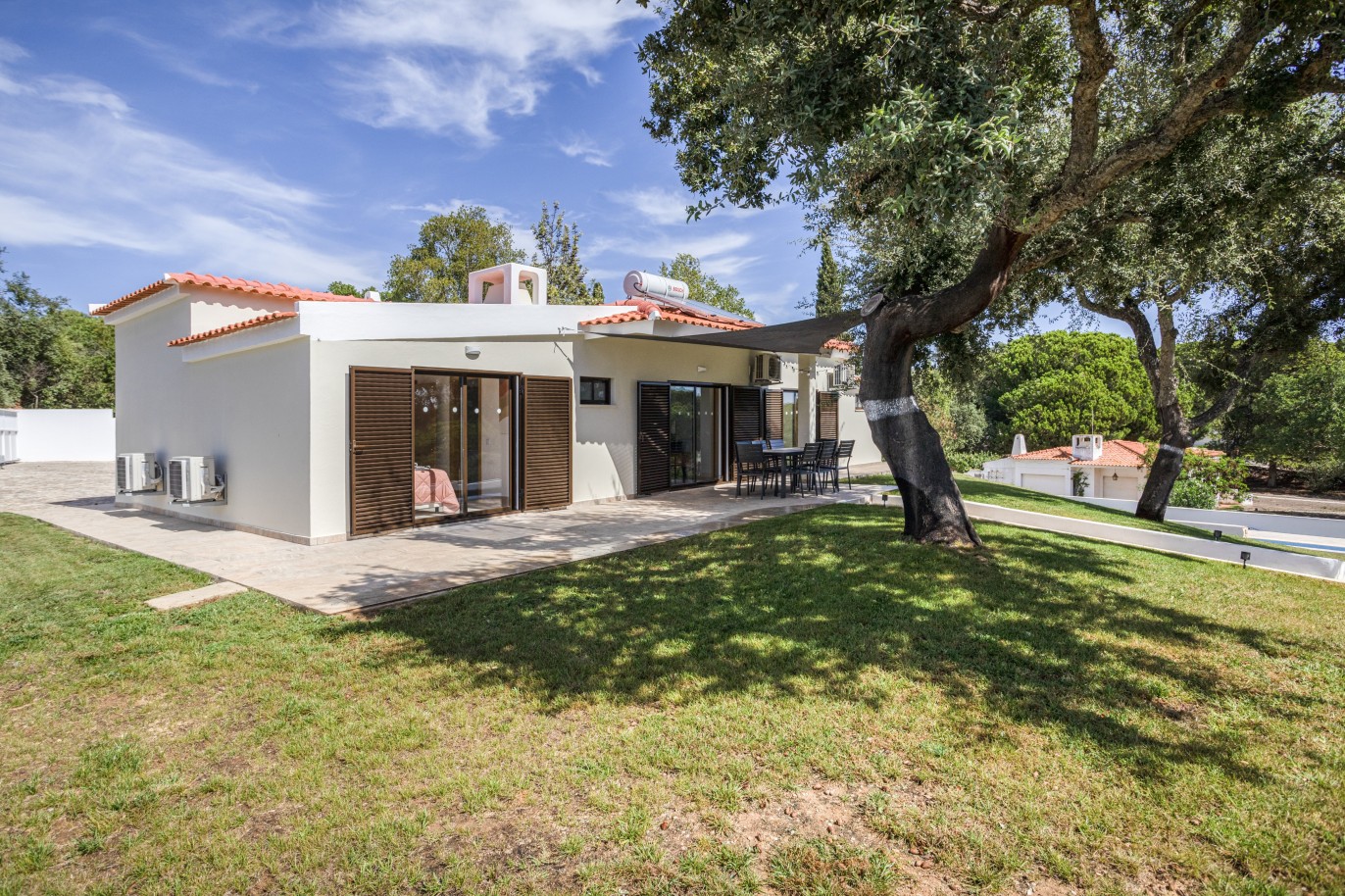 Renovated 4 bedroom villa with pool for sale in Albufeira, Algarve_239058