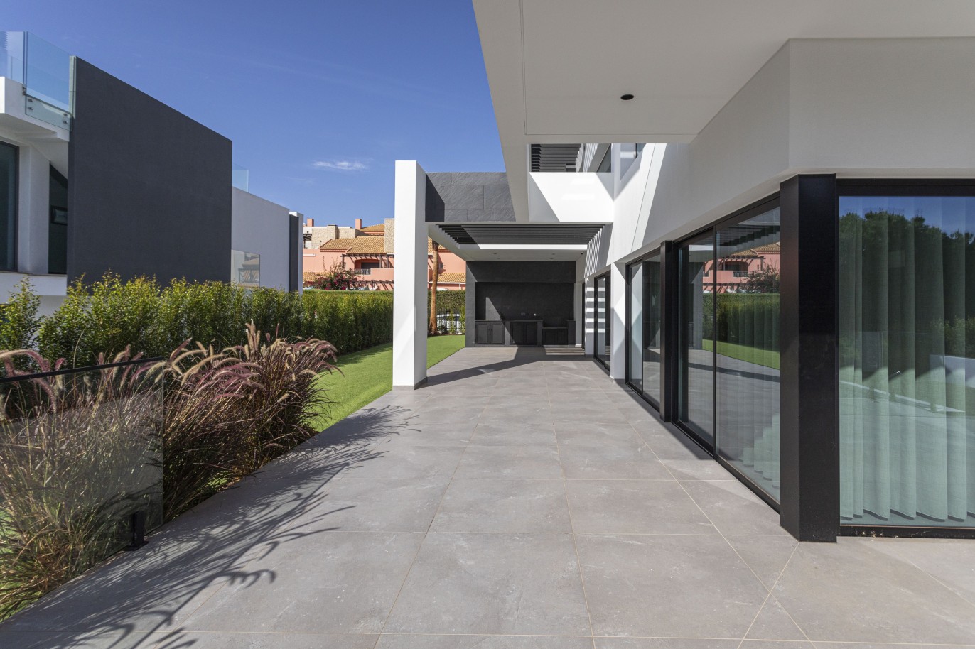 Villa de 4 dormitorios con piscina y vistas al golf, en venta en Vilamoura, Algarve_239139