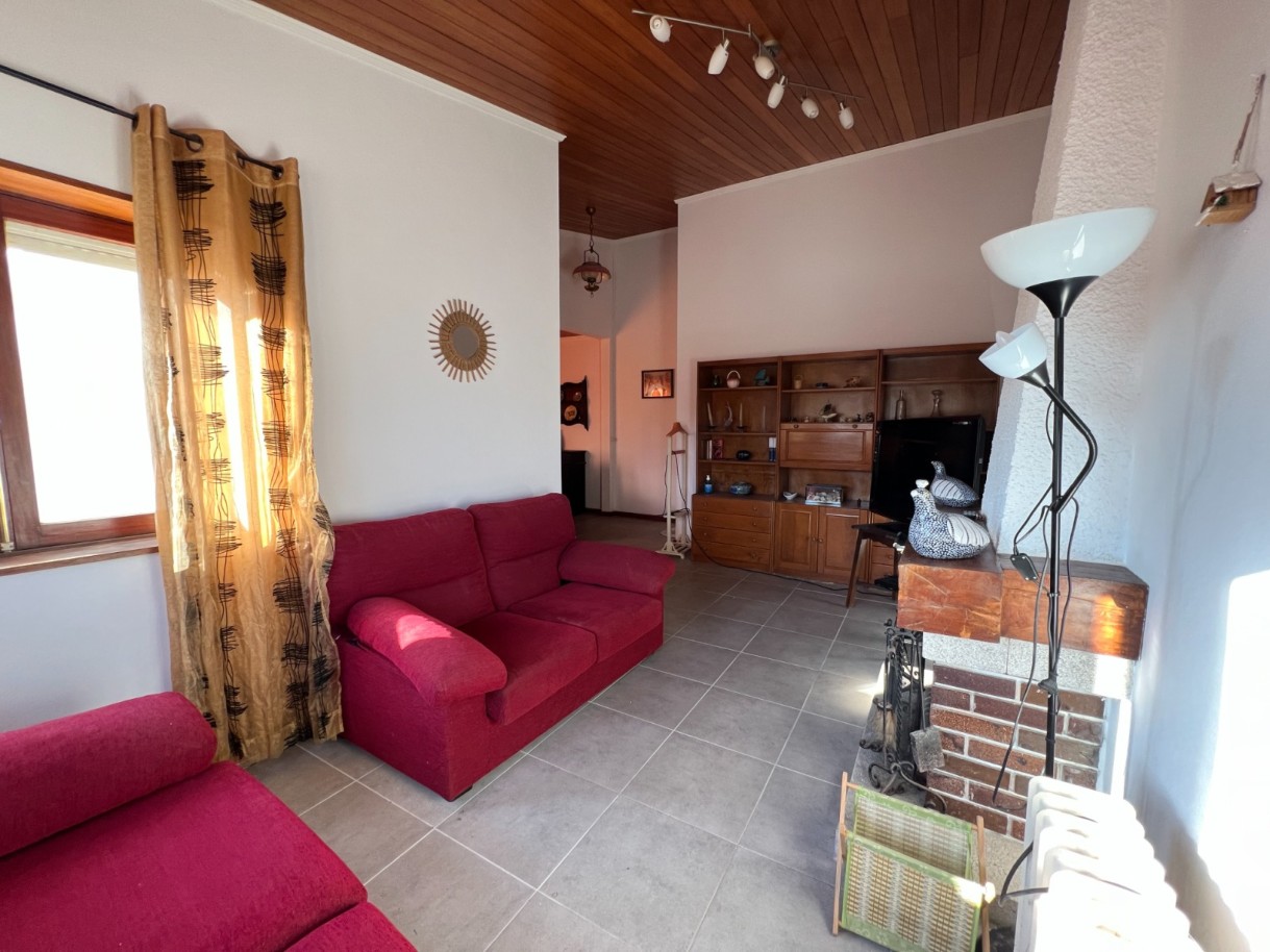 Villa 3 dormitorios, cuatro frentes cerca del mar, en venta, Portugal_239690
