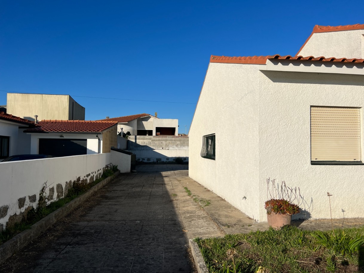 Villa de 3 chambres, quatre façades proche de mer, à vendre, Portugal_239701