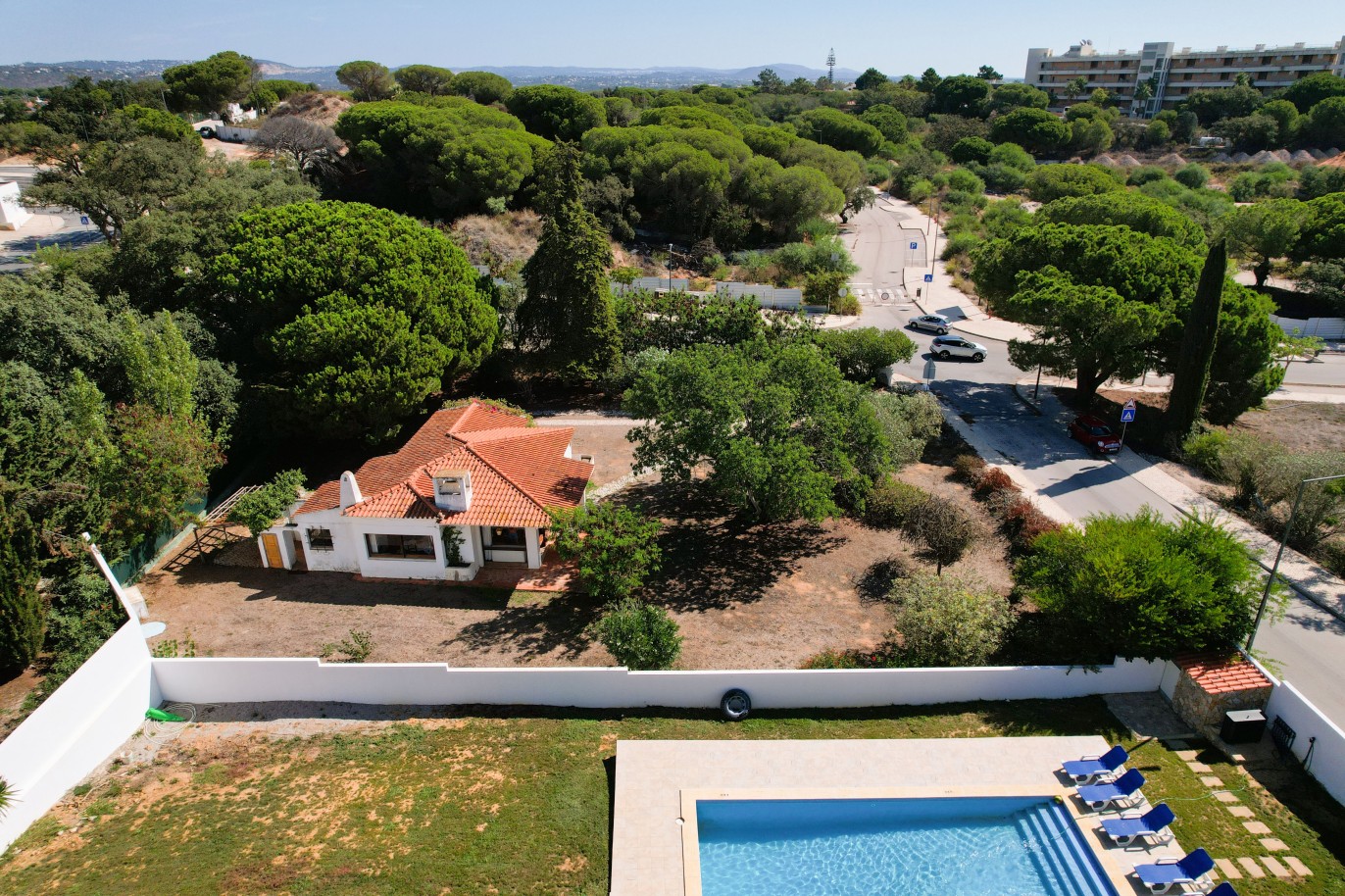 Moradia com possibilidade de ampliação, para venda em Albufeira, Algarve_239738