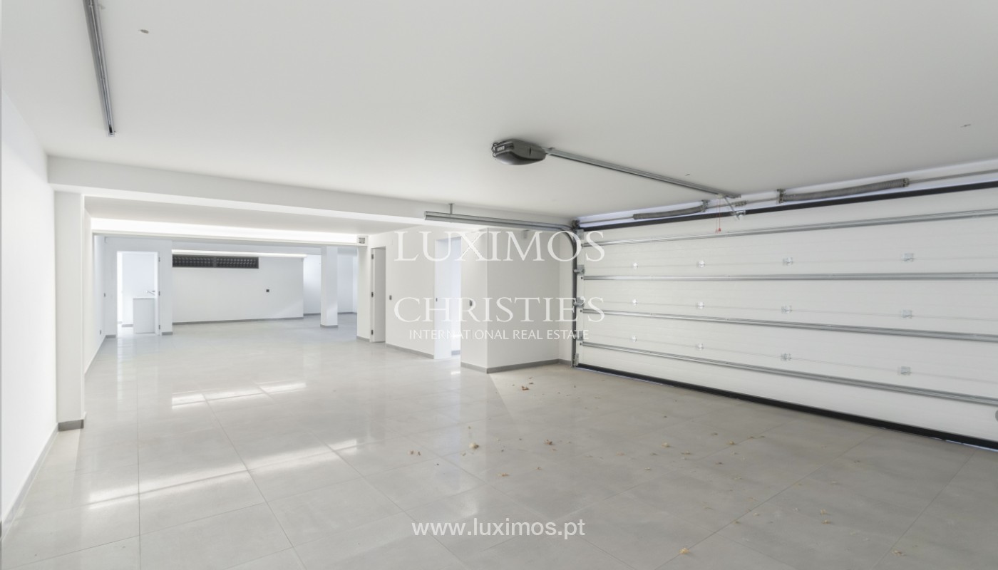 4 Bedroom Villa/Townhouse's Image 18