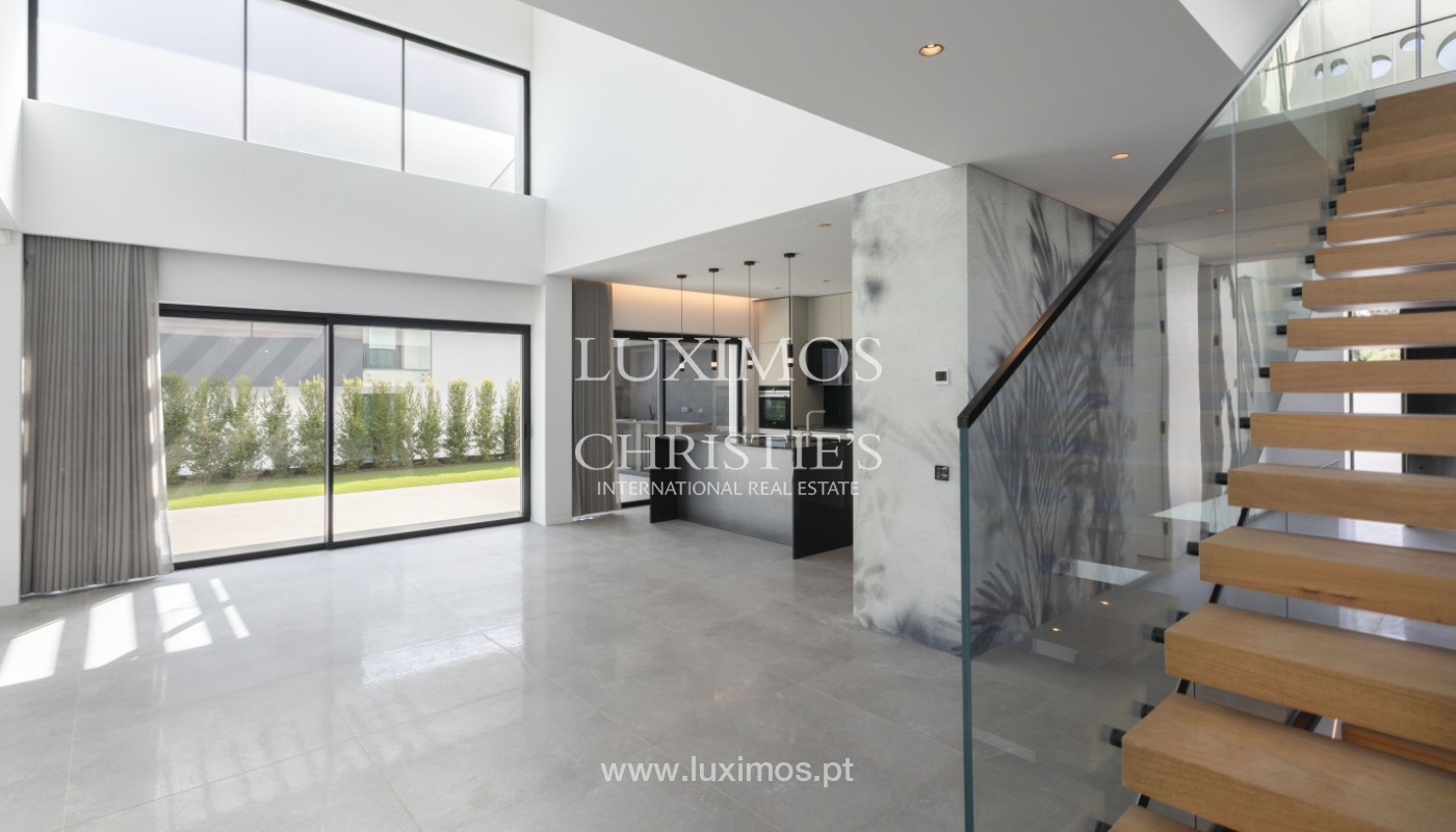 4 Bedroom Villa/Townhouse's Image 22