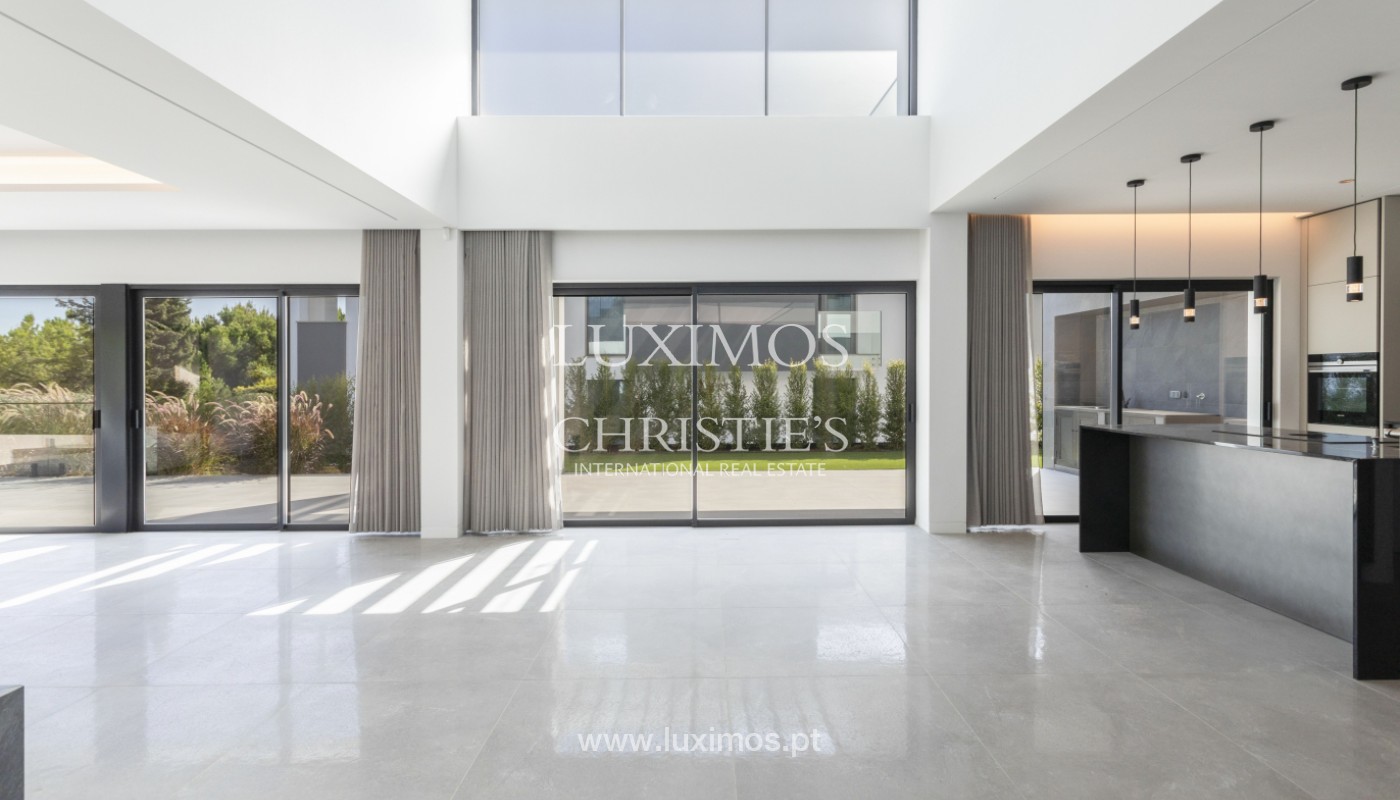 4 Bedroom Villa/Townhouse's Image 23