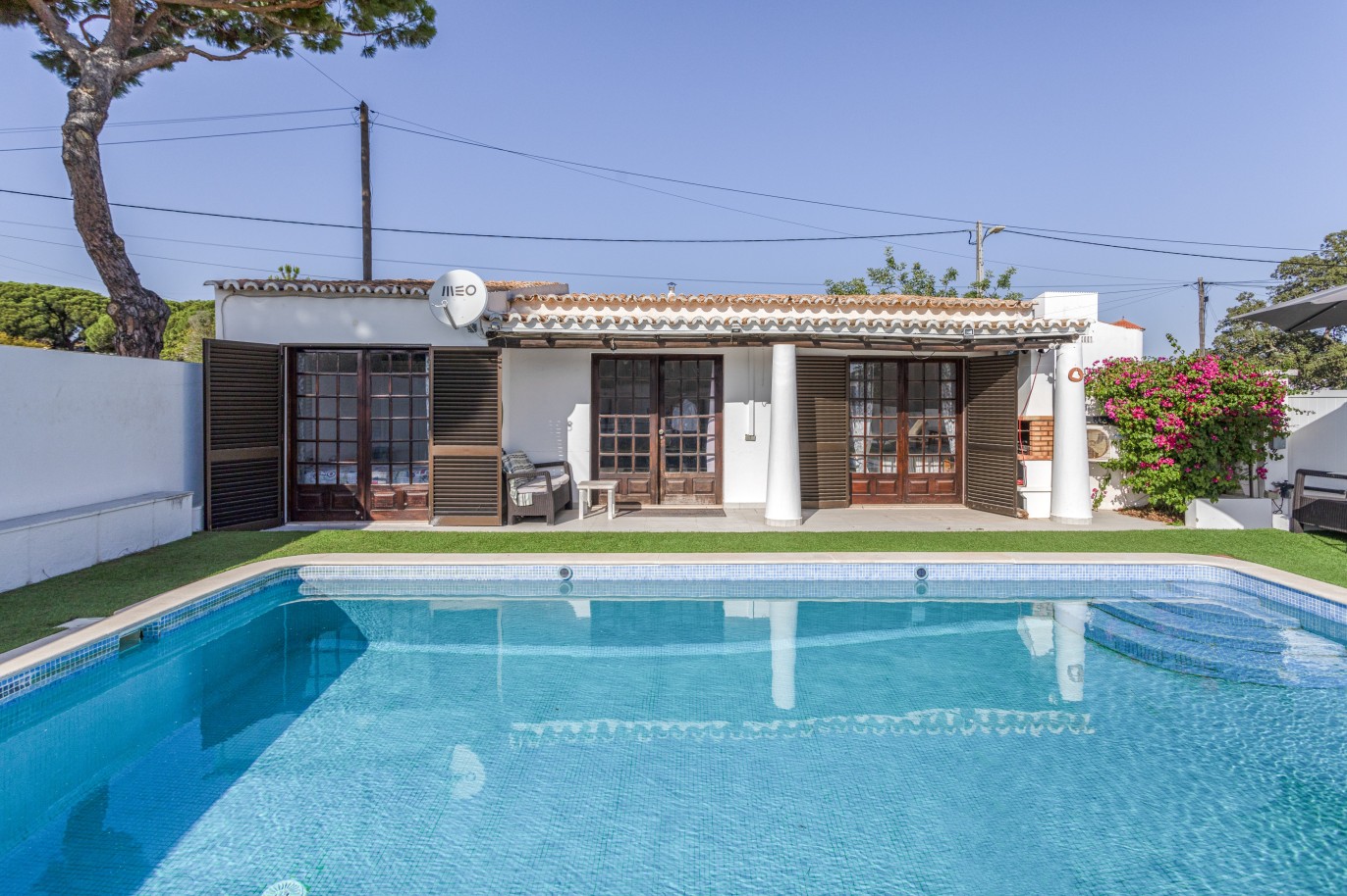 Property with two villas for sale in Quarteira, Algarve_240095