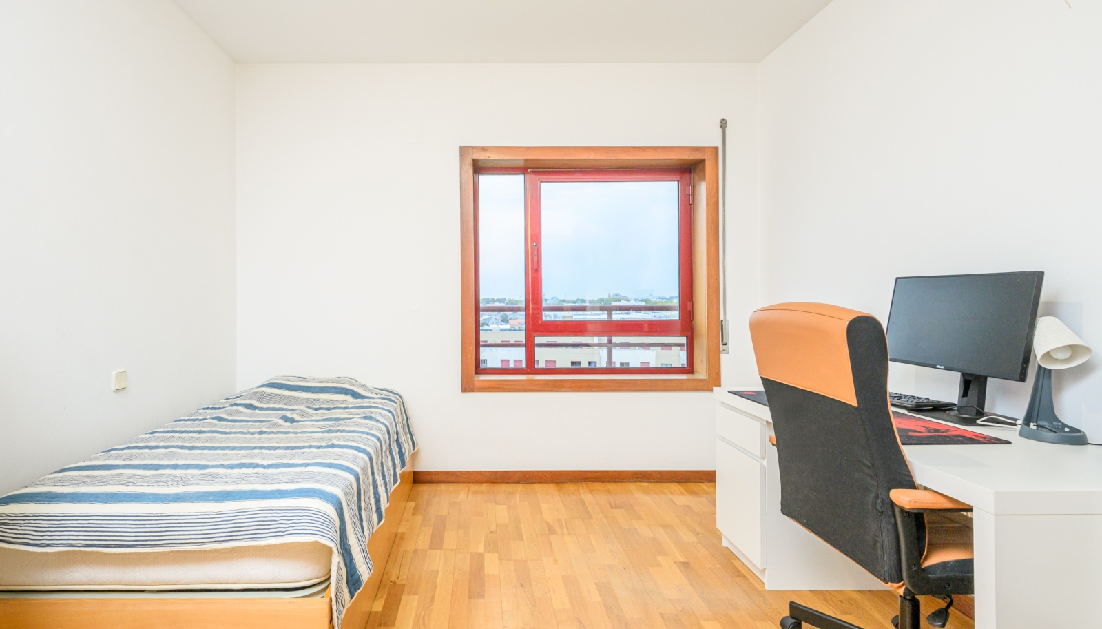 2 bedroom apartment, for sale, in private condominium, Porto, Portugal_240632