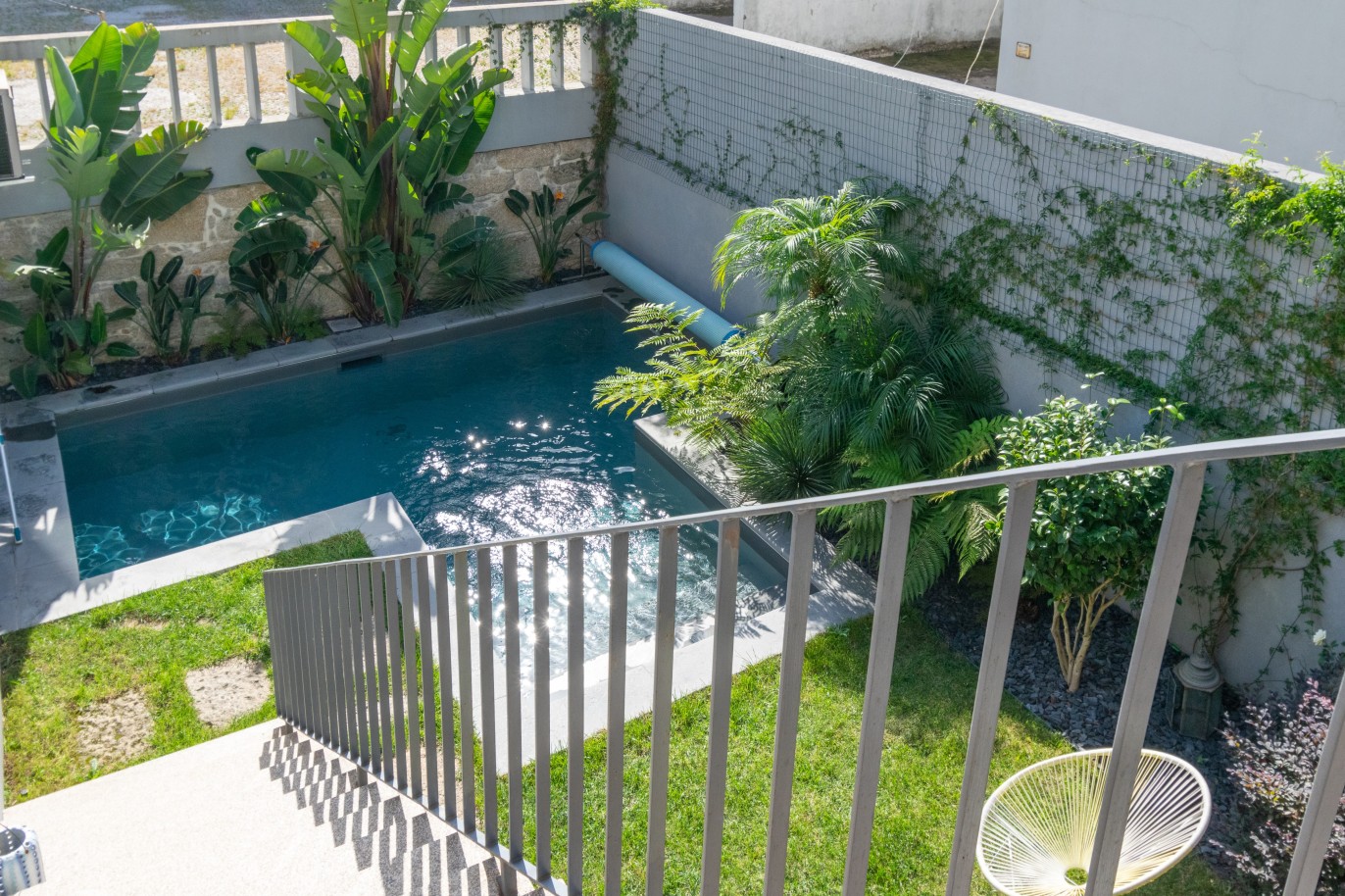 Moradia de luxo, à venda, com jardim e piscina no centro do Porto_240716