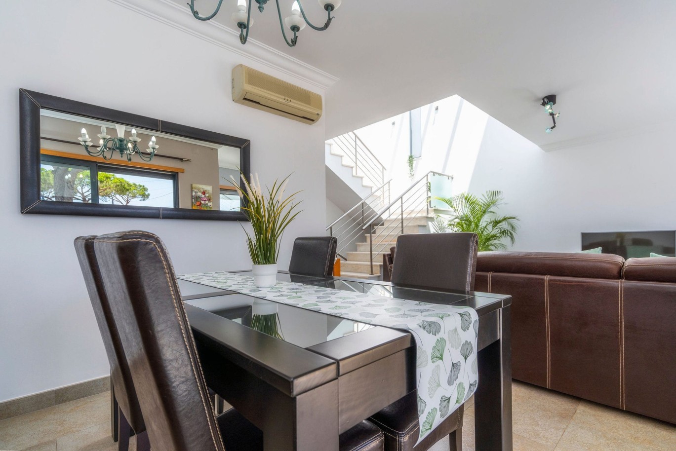3+1 bedroom villa & 2 bedroom apartment for sale in Quarteira, Algarve_240768