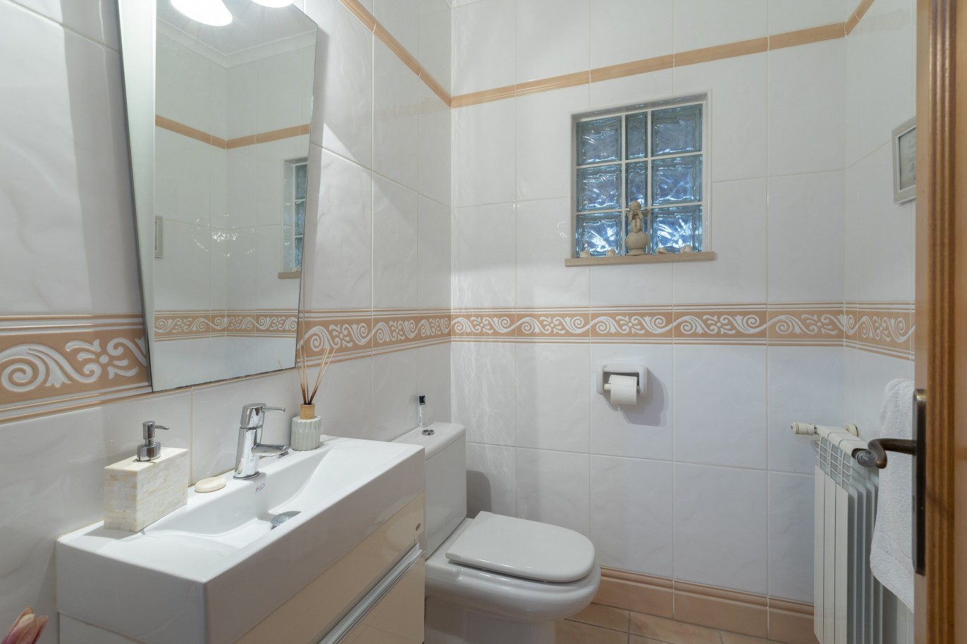 Fantástica villa de 3 dormitorios, en venta, en Luz, Lagos, Algarve_240872