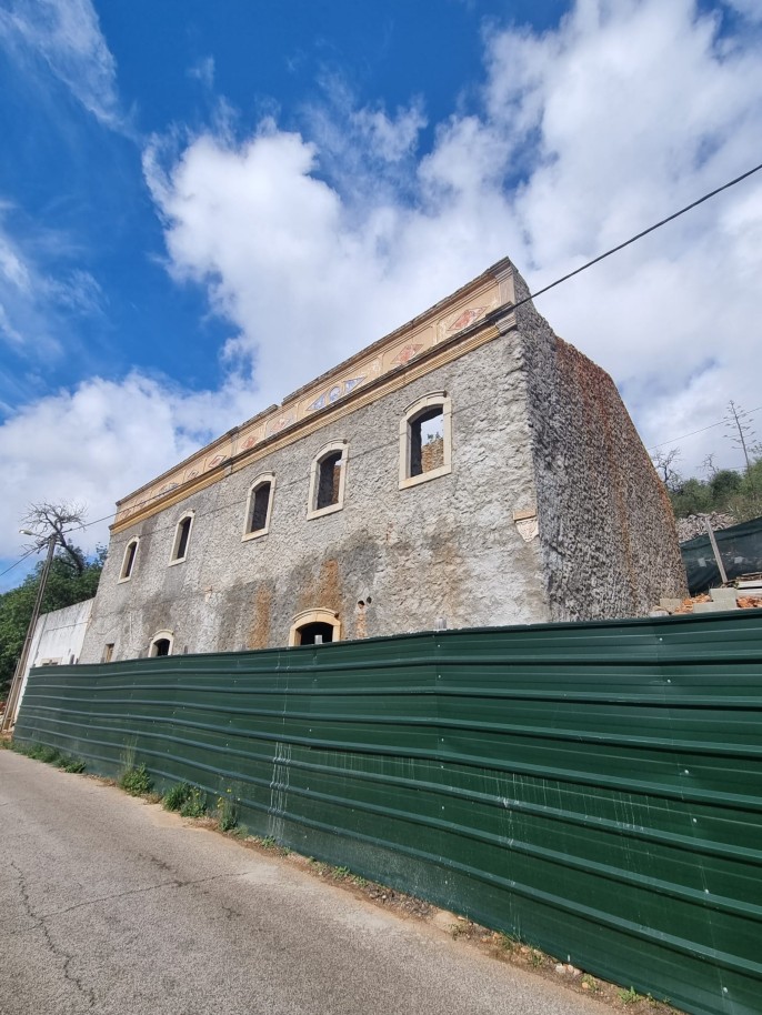 Gebäude in der Wiederaufbauphase, in Loulé, Algarve_241414