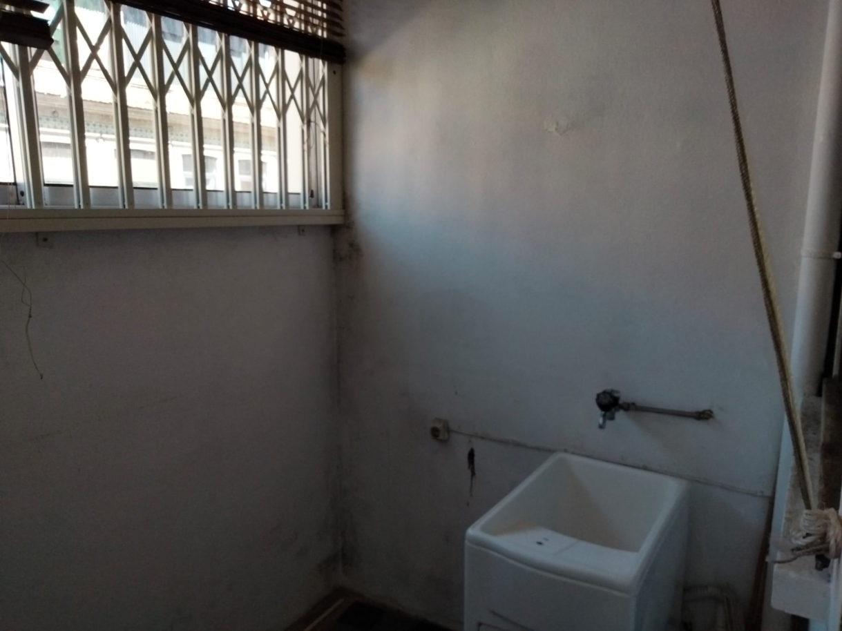Appartement de 4 chambres à rénover, à vendre, Porto, Portugal_241909