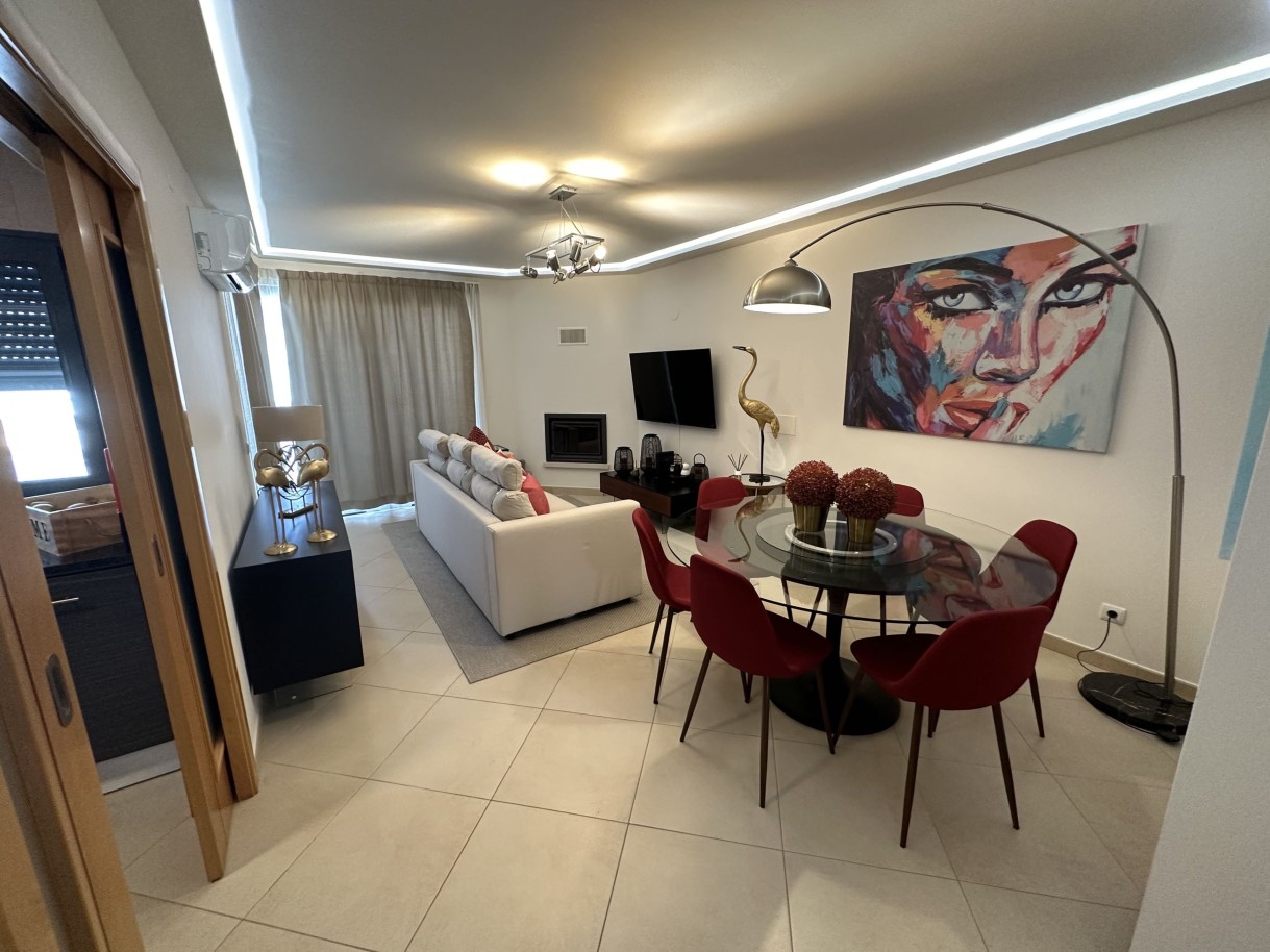 5 schlafzimmer halb freistehende villa mit pool zu verkaufen in Vilamoura, Algarve_241977