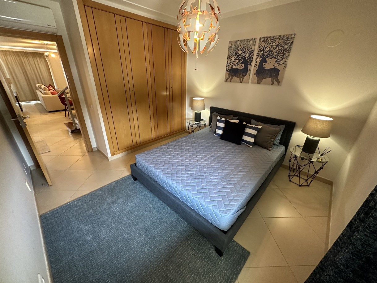 5 schlafzimmer halb freistehende villa mit pool zu verkaufen in Vilamoura, Algarve_241979