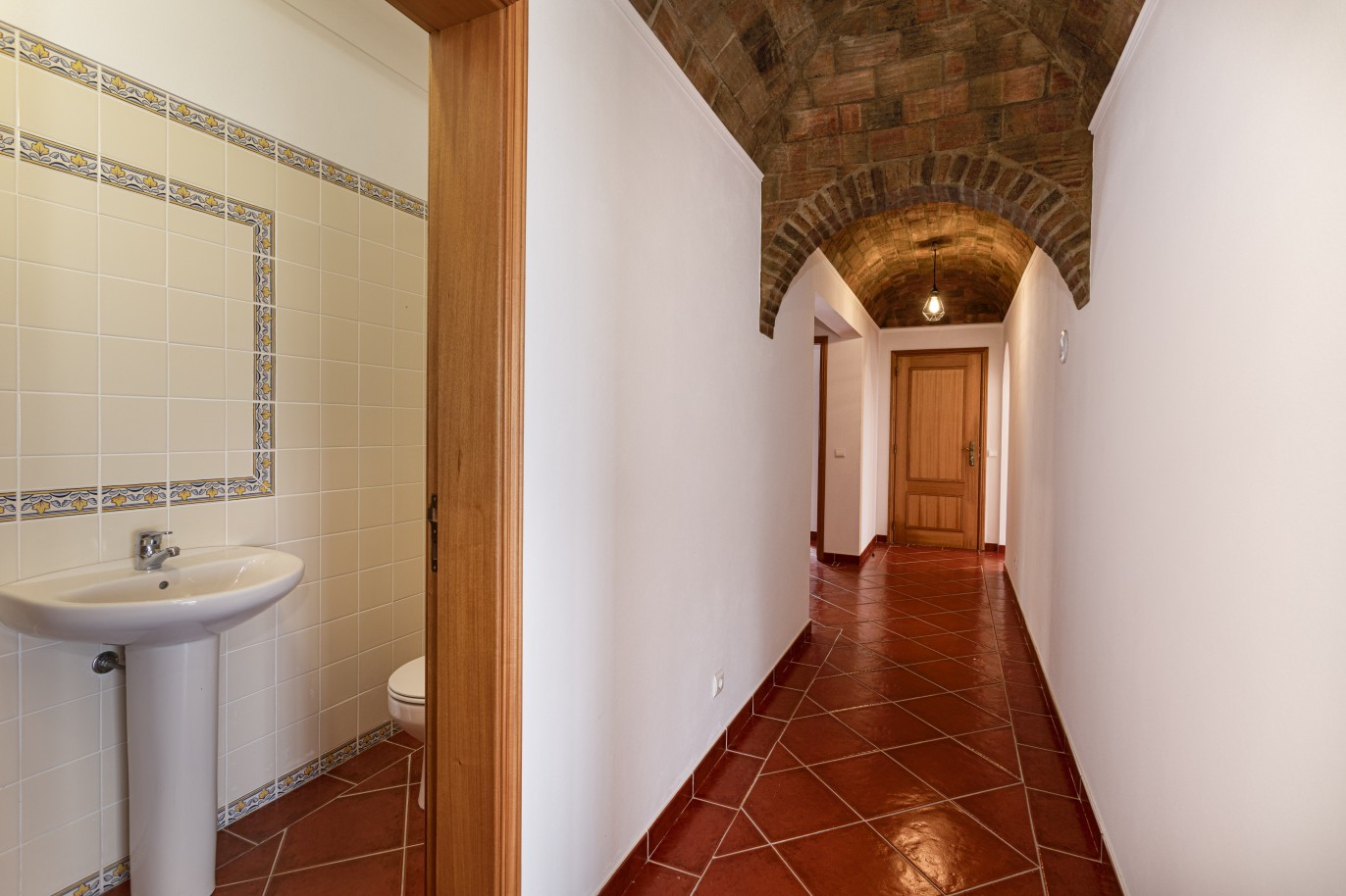 Villa de 4 chambres, avec piscine, à vendre, à Boliqueime, Loulé, Algarve_242632