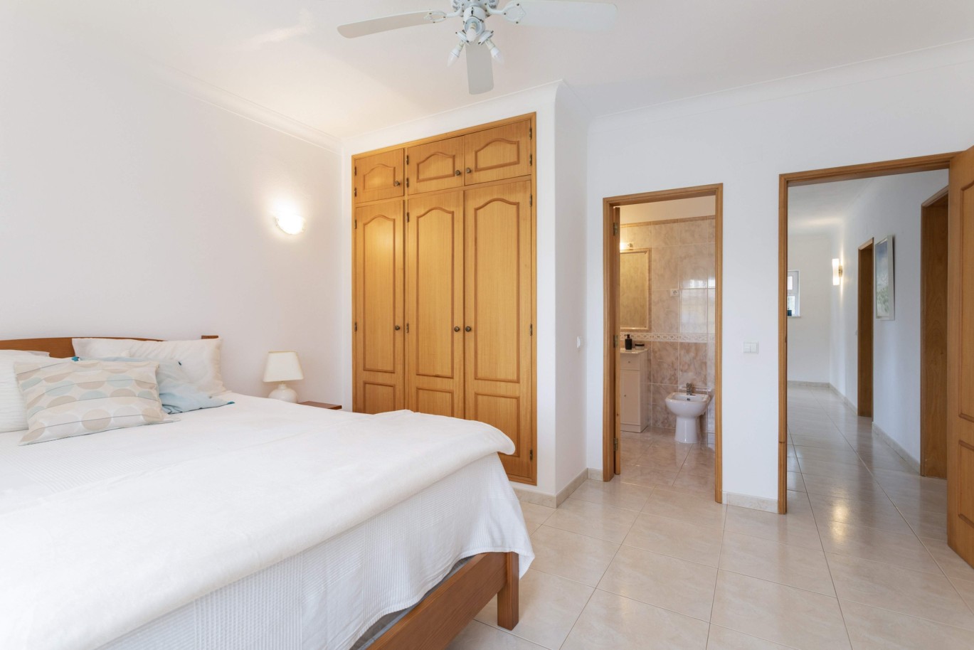 4 Bedroom Villa with pool for sale in Penina Golf, Alvor, Algarve_243122