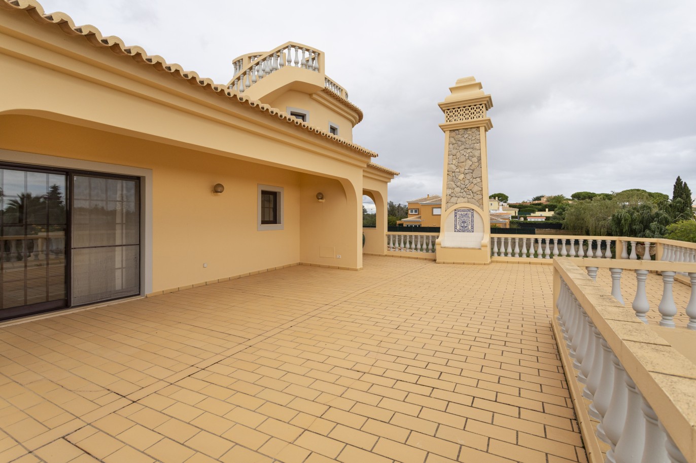 Fantastique villa avec 5 chambres, piscine, à vendre, à Carvoeiro, Algarve_243237