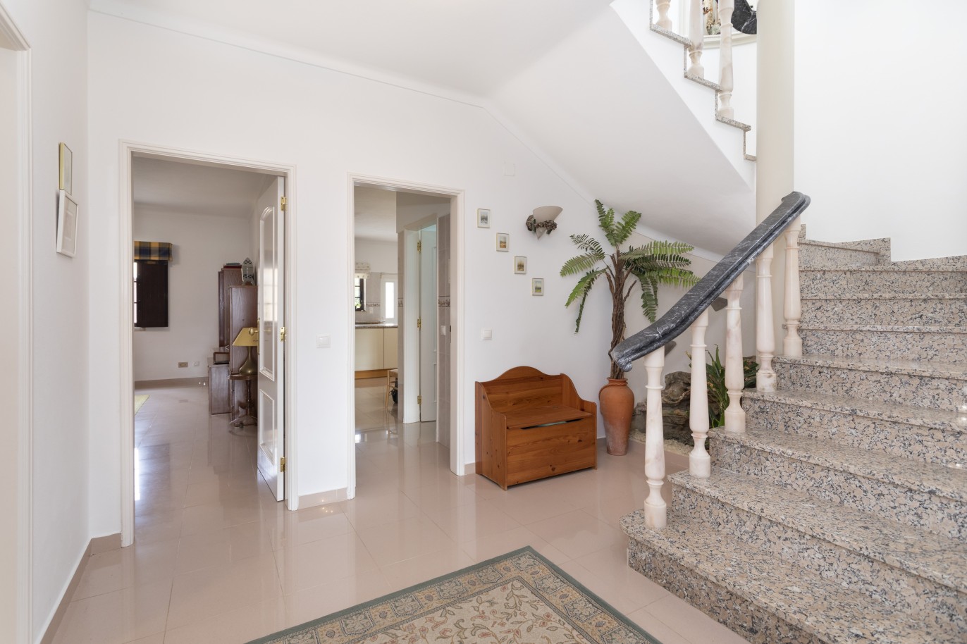 Fantastique villa avec 5 chambres, piscine, à vendre, à Carvoeiro, Algarve_243247