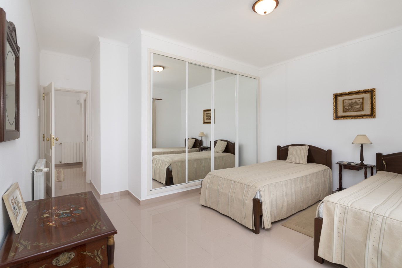 Fantastic 5-bedroom villa, with pool, for sale, in Carvoeiro, Algarve_243248