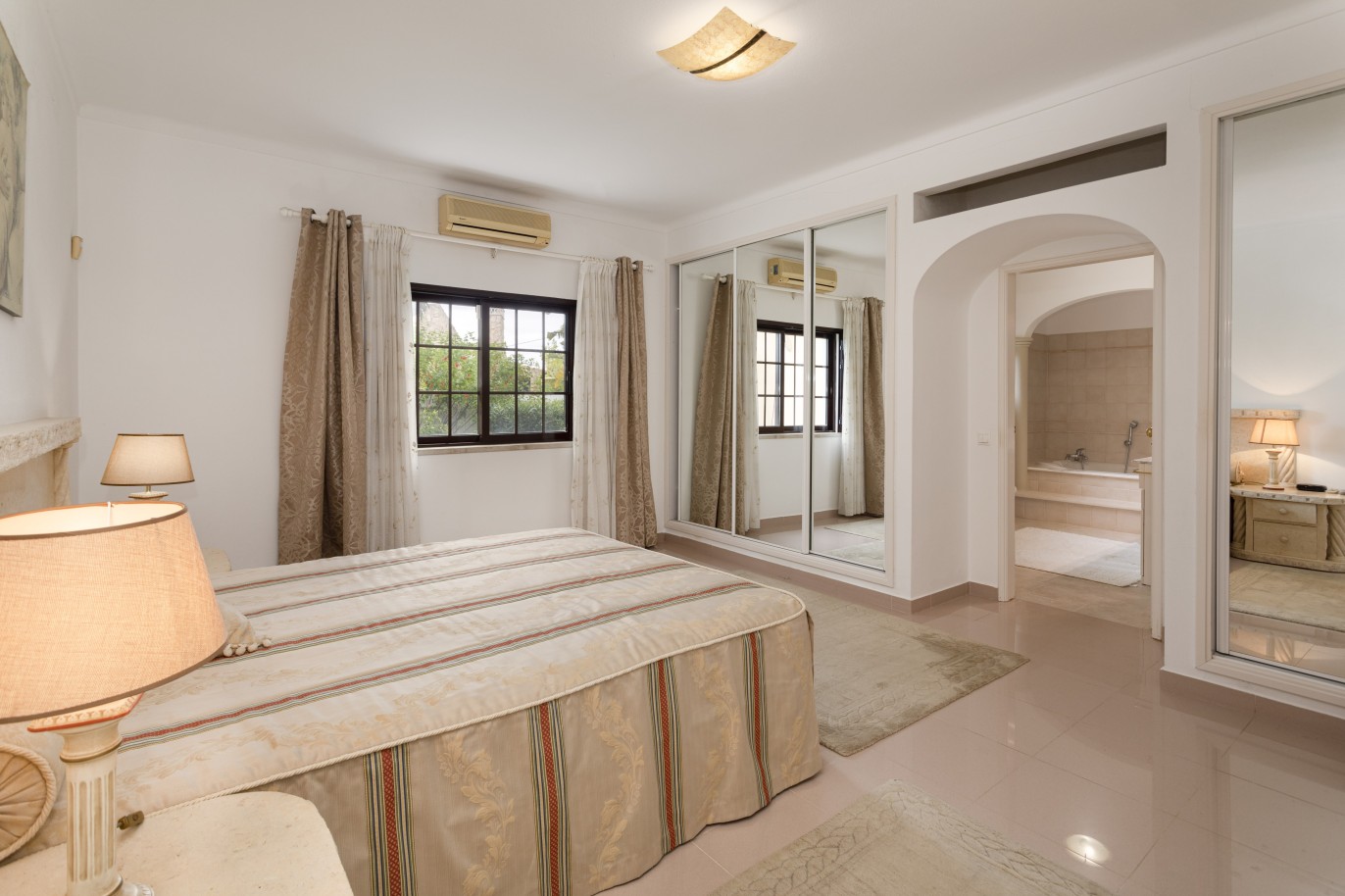 Fantastische villa, 5 schlafzimmer, pool, zu verkaufen, in Carvoeiro, Algarve_243251