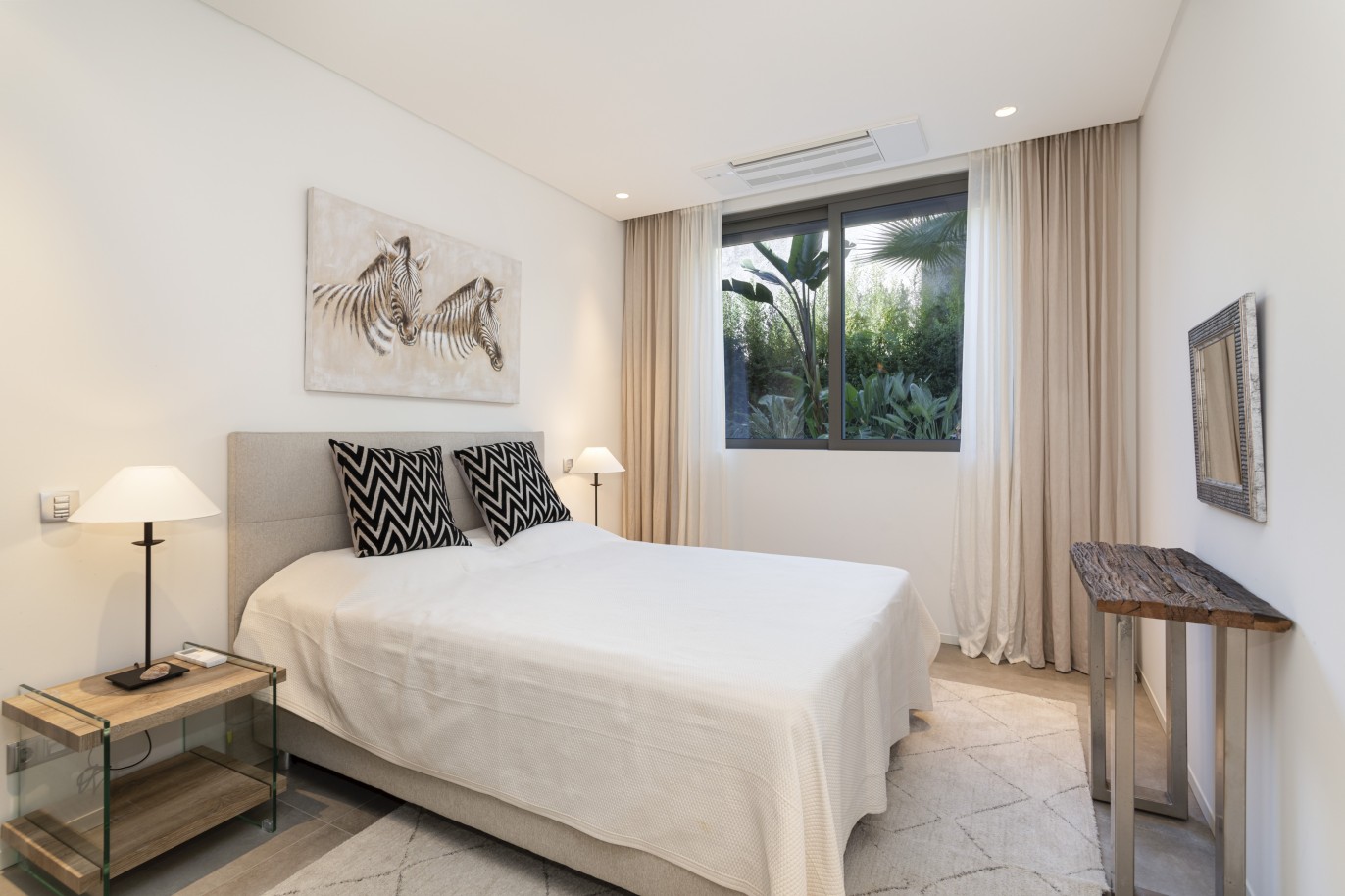Luxuriöse 3-Zimmer-Wohnung mit Meerblick, zu verkaufen in Albufeira, Algarve_243385