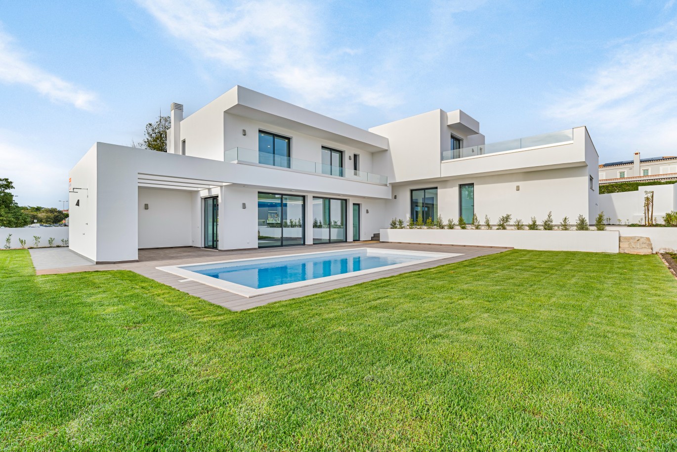 Modern 4-Bedroom Villa, pool, for sale in Porto de Mós, Lagos, Algarve_243634