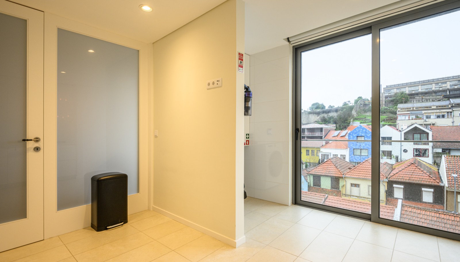 Apartamento T3 Duplex, para venda, na Rua Santos Pousada, Porto_244749