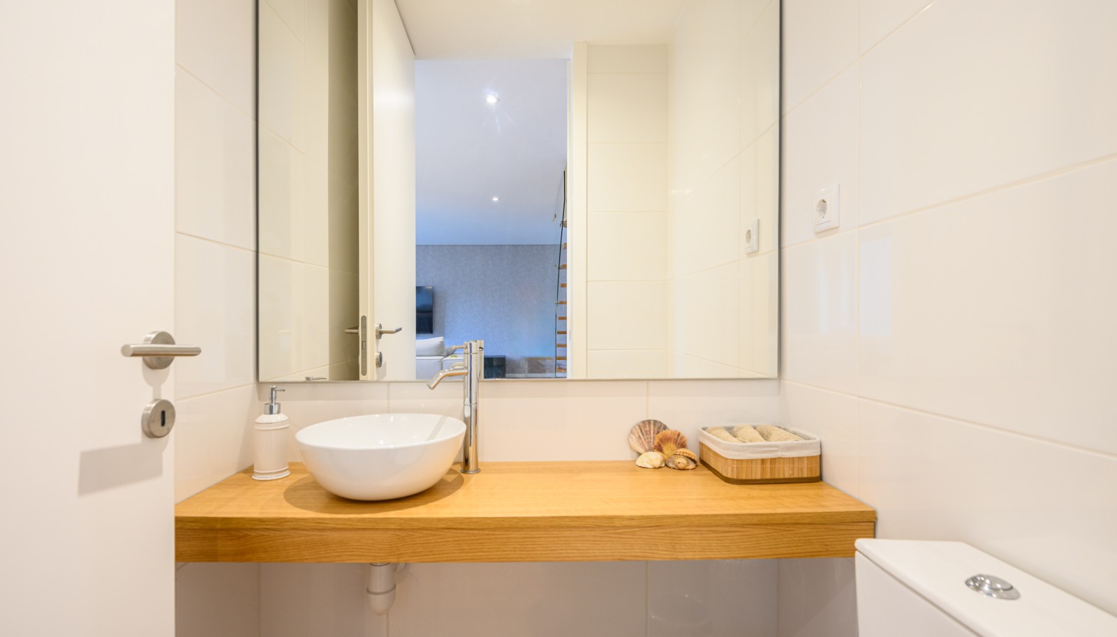 Apartamento T3 Duplex, para venda, na Rua Santos Pousada, Porto_244750