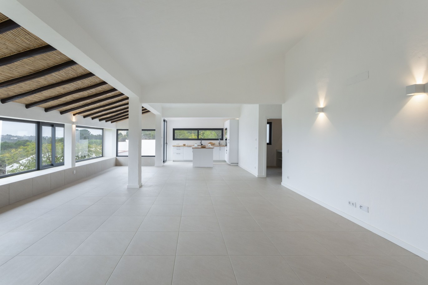 Villa de 3 dormitorios con vistas al mar y piscina, en venta en Santa Barbara, Algarve_245043