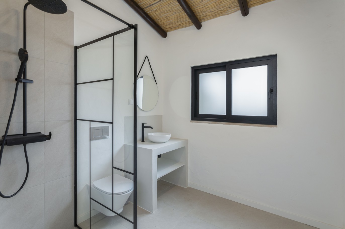 Villa de 3 dormitorios con vistas al mar y piscina, en venta en Santa Barbara, Algarve_245058