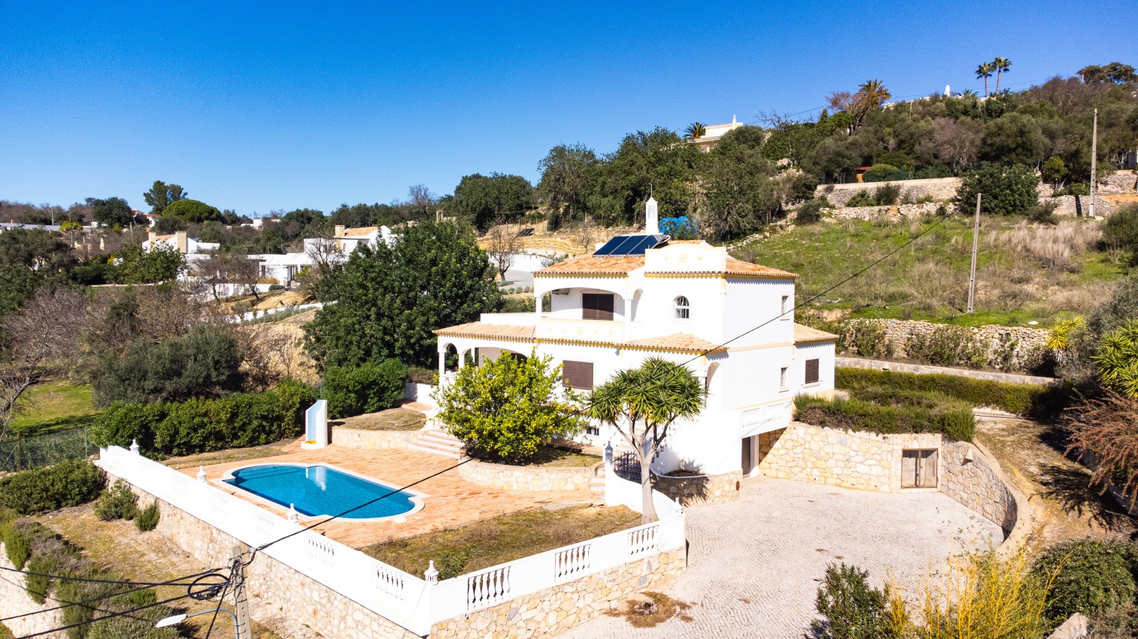 Villa mit 4 Schlafzimmern, Terrain, Boliqueime, Loulé, Algarve _245329