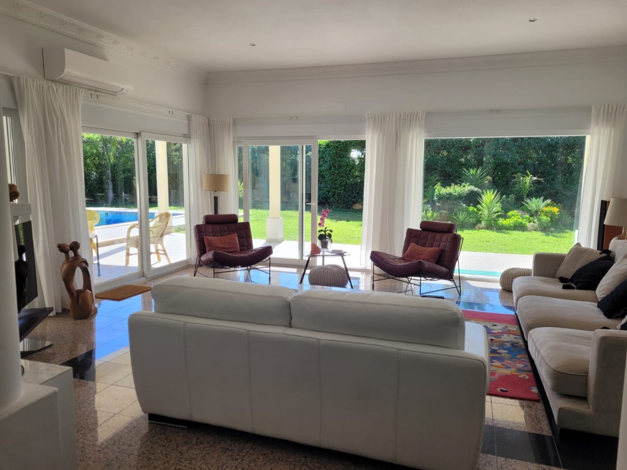 4 Schlafzimmer Villa mit Schwimmbad, zu verkaufen in Penina Golf, Alvor, Algarve_245362