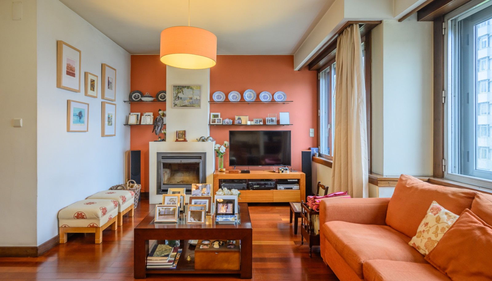 Spacious four + one bedroom apartment for sale in Porto, Portugal_245467